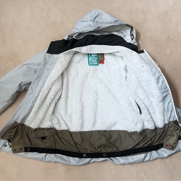 Bonfire Snowboard Jacket - Picture 6 of 9